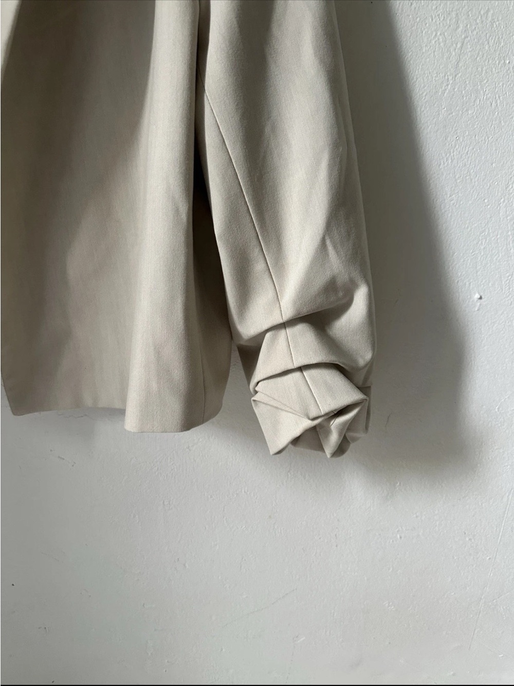 Rachel Zoe Women's XL Beige Cropped Blazer Ruched Sleeve Open Front Jacket - Picture 2 of 5